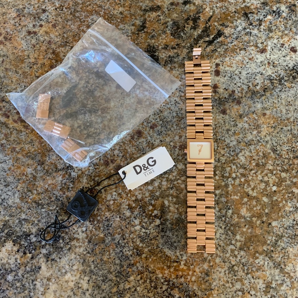 Gorgeous D&G Time Rose Gold Watch 🌹